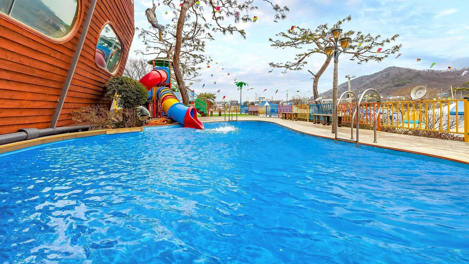 Ganhwa Badabae Beomseon Kids Pension Incheon