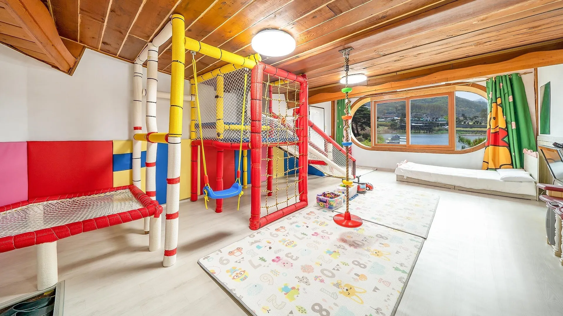 Ganhwa Badabae Beomseon Kids Pension Incheon Rumah liburan
