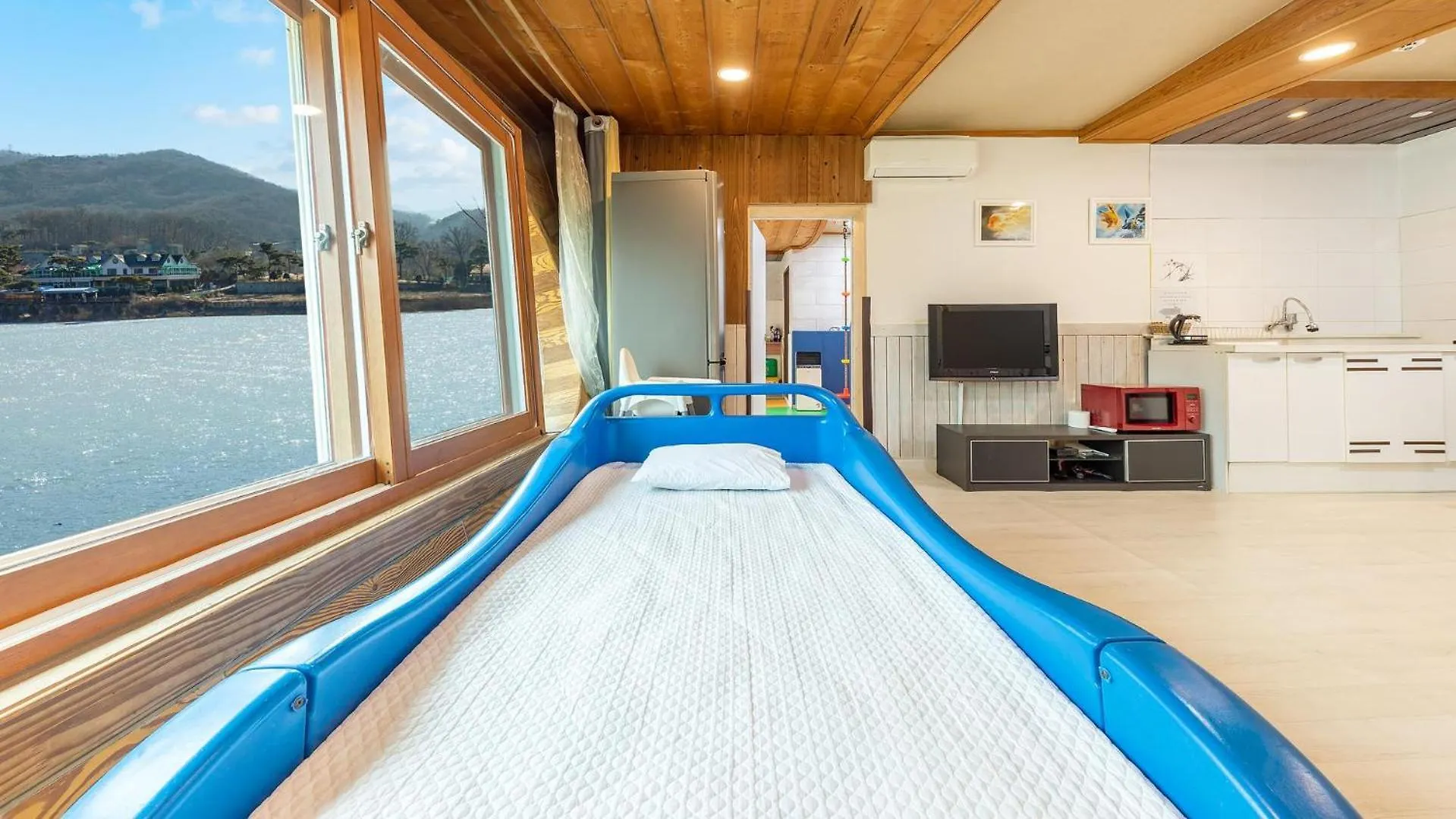 Holiday home Ganhwa Badabae Beomseon Kids Pension Incheon