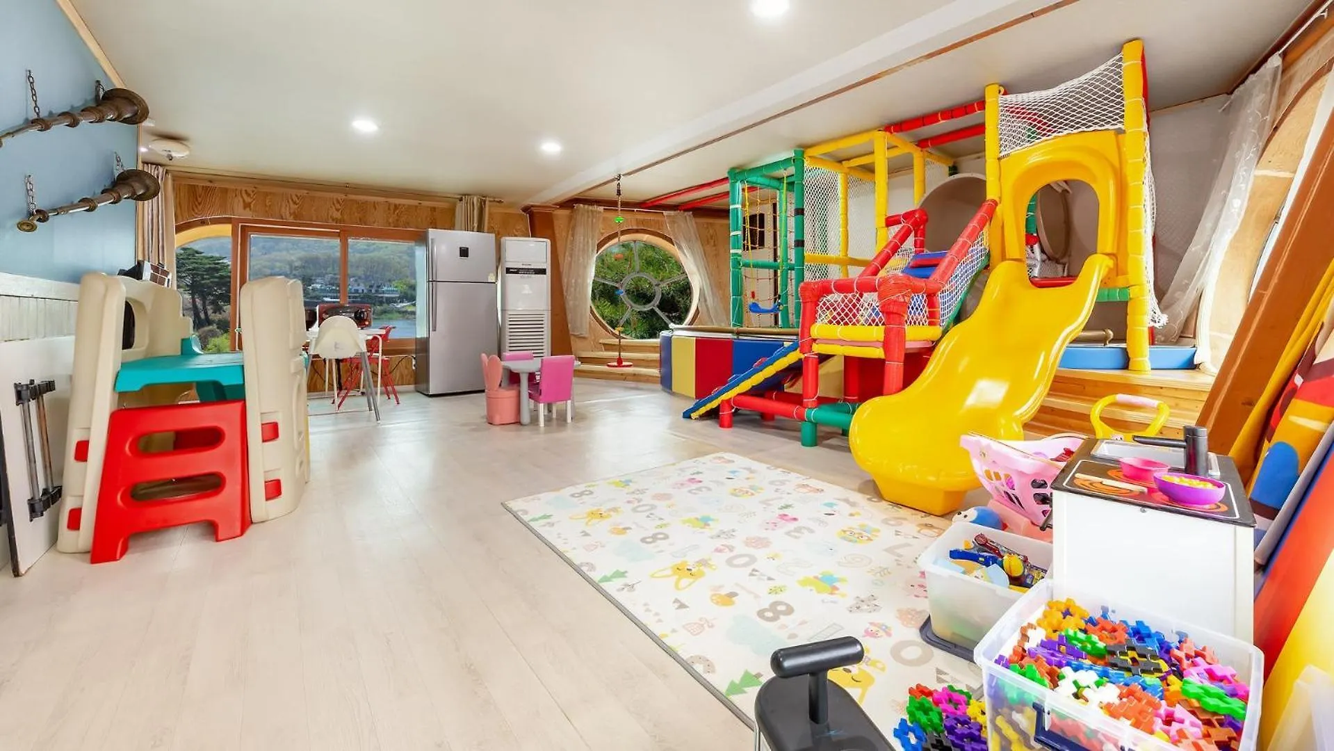 Ganhwa Badabae Beomseon Kids Pension Incheon 0*,  South Korea